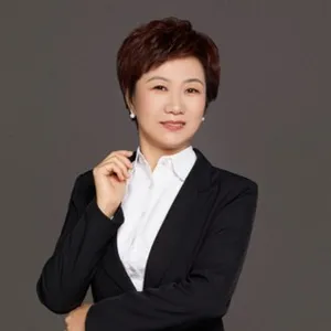 Headshot of Sandy Chen, Head of Bluestar Silicones